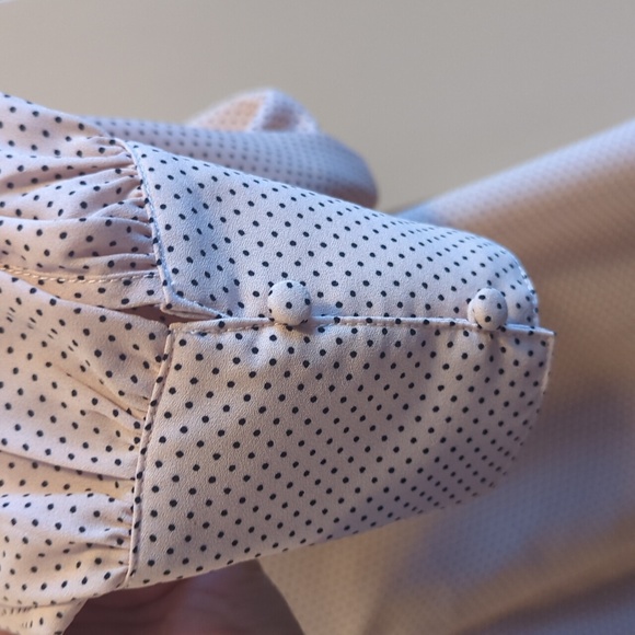 Soft pink long sleeve polka dot blouse Size M - Picture 5 of 6